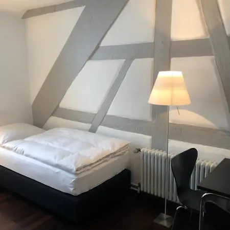 Landgasthof Adler Bett & Fruhstuck Oda ve Kahvaltı *